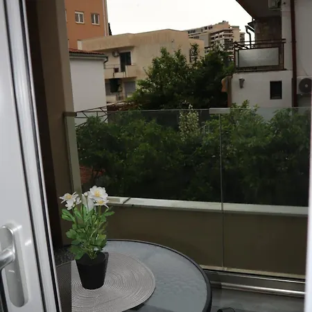 Via Lux *